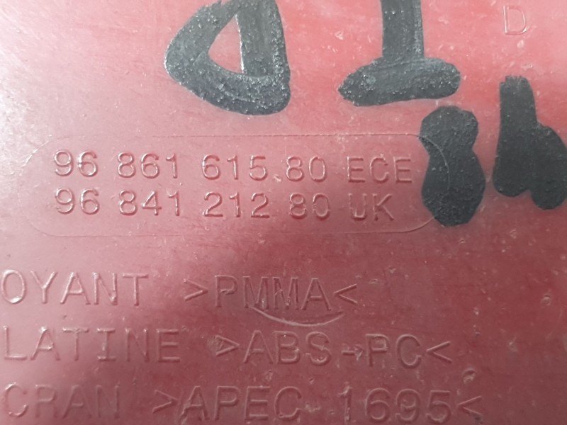 Recambio de piloto trasero derecho paragolpes para peugeot 5008 (0u_, 0e_) 1.6 hdi referencia OEM IAM 9686161580  