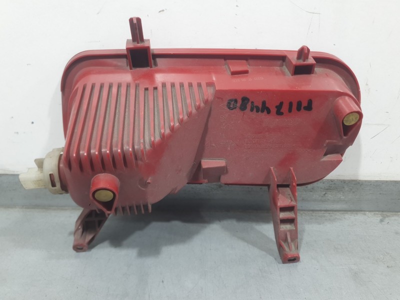 Recambio de piloto trasero izquierdo paragolpes para peugeot 5008 (0u_, 0e_) 1.6 hdi referencia OEM IAM 9684068680  