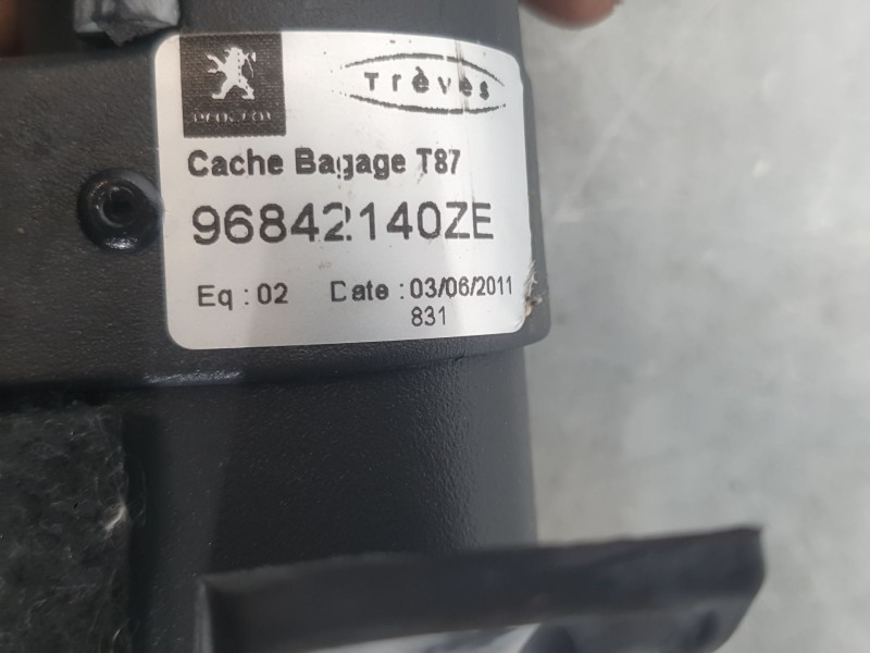 Recambio de bandeja trasera para peugeot 5008 (0u_, 0e_) 1.6 hdi referencia OEM IAM 96842140ZE  