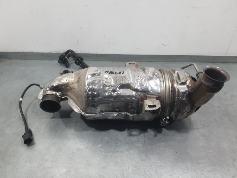 Recambio de filtro de particulas para peugeot 5008 (0u_, 0e_) 1.6 hdi referencia OEM IAM 9676883580  