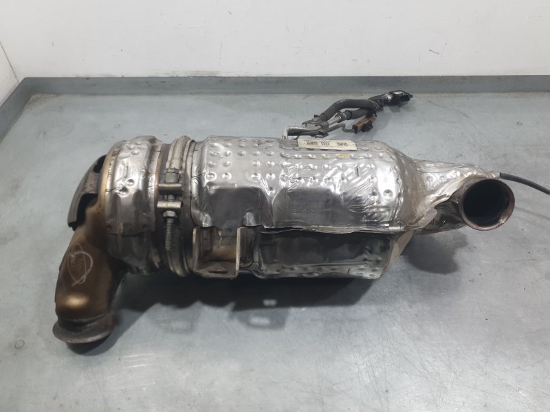 Recambio de filtro de particulas para peugeot 5008 (0u_, 0e_) 1.6 hdi referencia OEM IAM 9676883580  