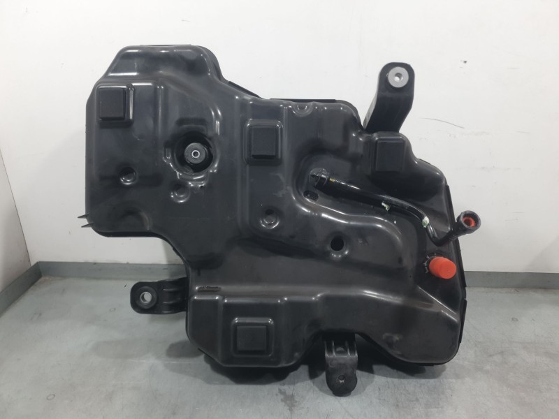 Recambio de deposito adblue para bmw 1 (f40) 116 d referencia OEM IAM 7399290  