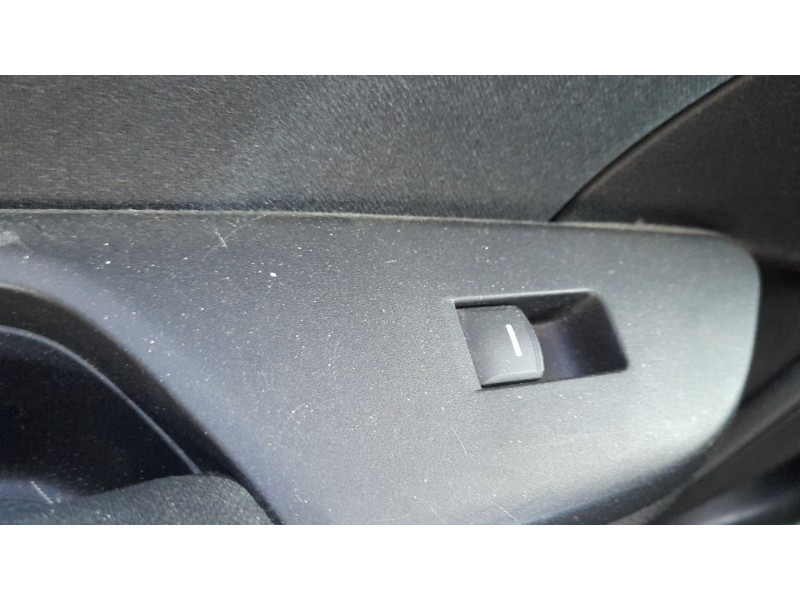 Recambio de mando elevalunas trasero izquierdo para honda civic x hatchback (fc_, fk_) 1.0 vtec (fk6) referencia OEM IAM 35770TB
