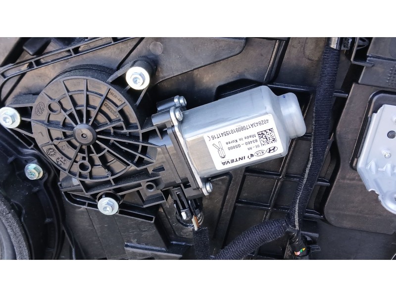 Recambio de elevalunas trasero derecho para kia niro i (de) 1.6 gdi hybrid referencia OEM IAM 8340G5000 2 PINS 