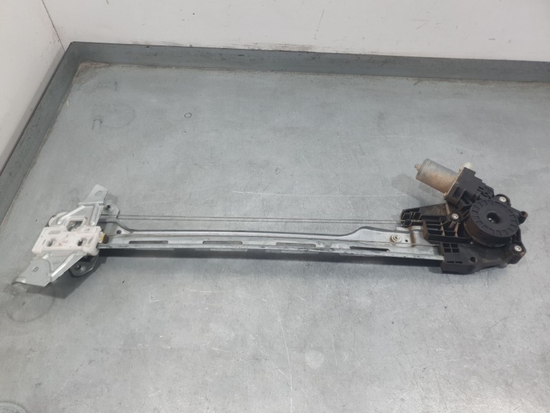 Recambio de elevalunas delantero derecho para suzuki vitara (ly) 1.6 ddis (apk 416d) referencia OEM IAM 123247C  