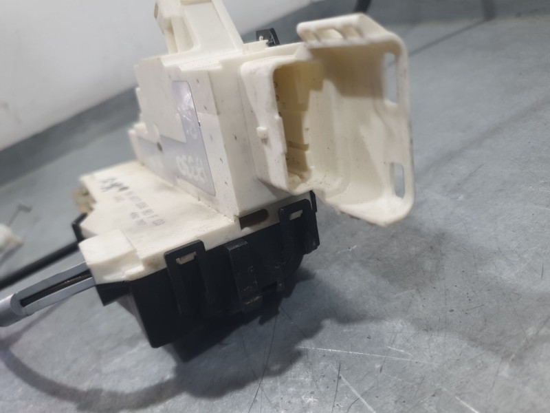 Recambio de cerradura puerta delantera derecha para citroën c4 coupé (la_) 1.4 16v referencia OEM IAM 9660700680F  