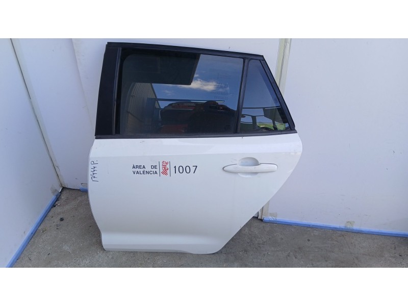 Recambio de puerta trasera izquierda para toyota corolla ranchera familiar (_e21_) 1.8 hybrid (zwe211) referencia OEM IAM 670040