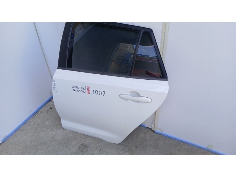 Recambio de puerta trasera izquierda para toyota corolla ranchera familiar (_e21_) 1.8 hybrid (zwe211) referencia OEM IAM 670040