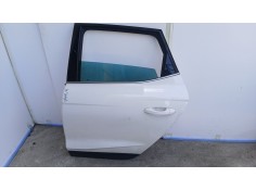 PUERTA TRASERA IZQUIERDA 6F9833051E 