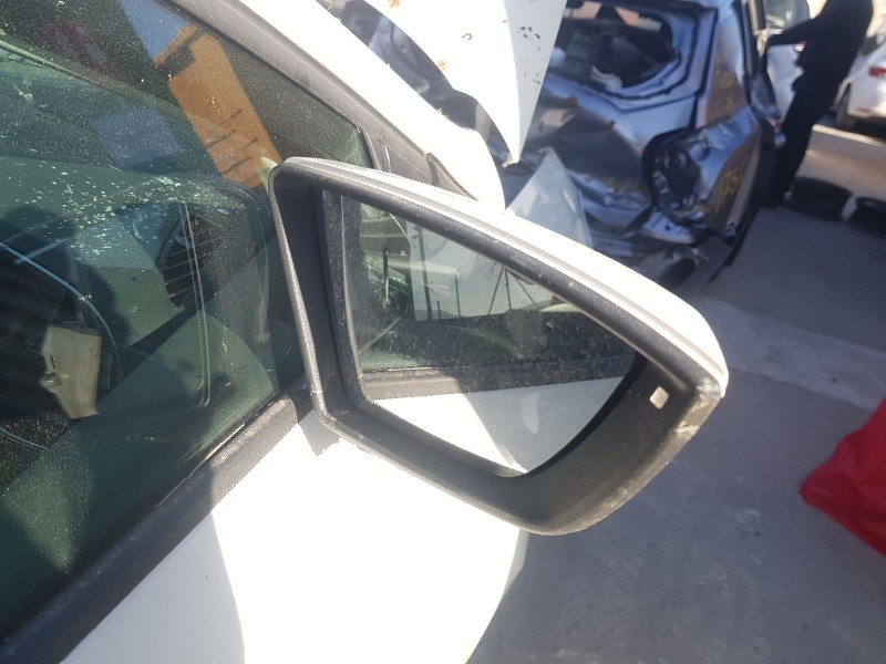 Recambio de retrovisor derecho para seat leon st (5f8) 1.5 tsi referencia OEM IAM 5F1857508Q9B9 ROZADO ELECTRICO 