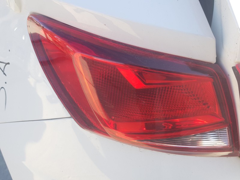 Recambio de piloto trasero izquierdo exterior para seat leon st (5f8) 1.5 tsi referencia OEM IAM 5F0945095D  