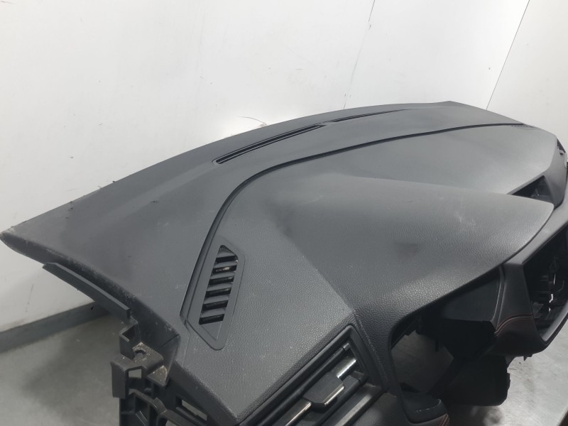 Recambio de kit airbag para seat arona (kj7, kjp) 1.0 tgi referencia OEM IAM 6F0880201AGAAP C/ SALPICADERO SIN PRETENSORES 6F088