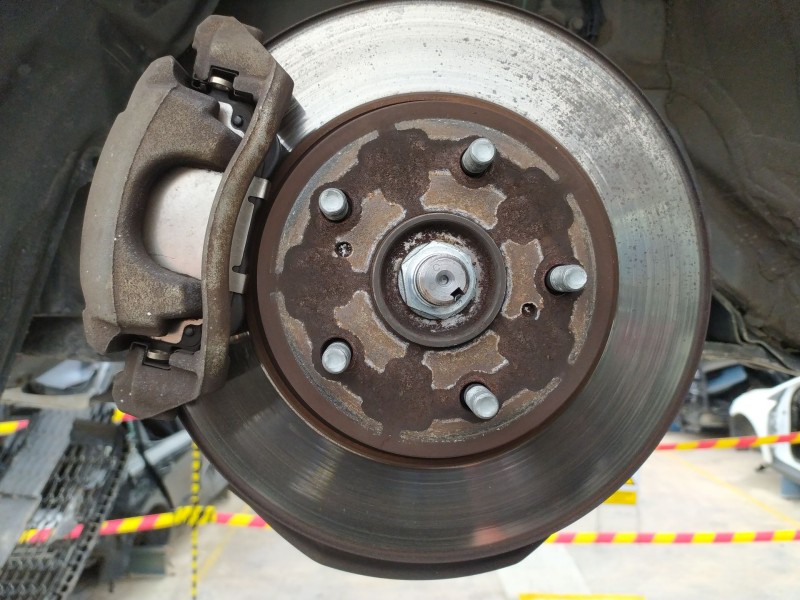 Recambio de mangueta delantera izquierda para toyota corolla ranchera familiar (_e21_) 1.8 hybrid (zwe211) referencia OEM IAM 43