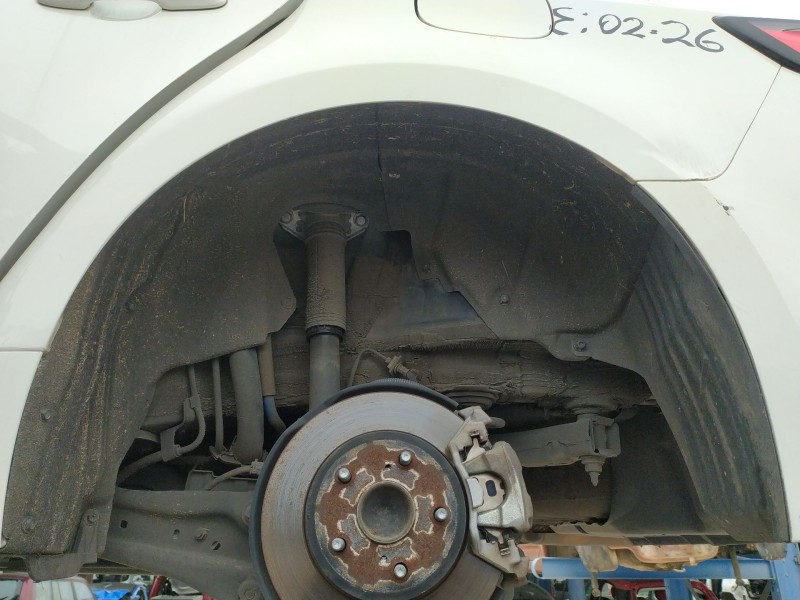 Recambio de plastico pase rueda tras. izq. para toyota corolla ranchera familiar (_e21_) 1.8 hybrid (zwe211) referencia OEM IAM 