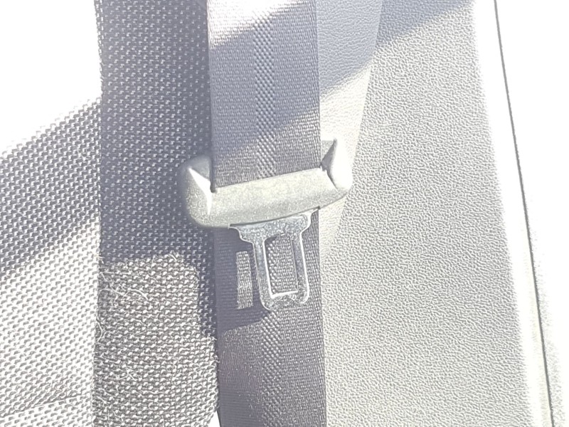 Recambio de cinturon seguridad trasero izquierdo para renault captur ii (hf_) tce 100 (hfmt) referencia OEM IAM 888408263R  