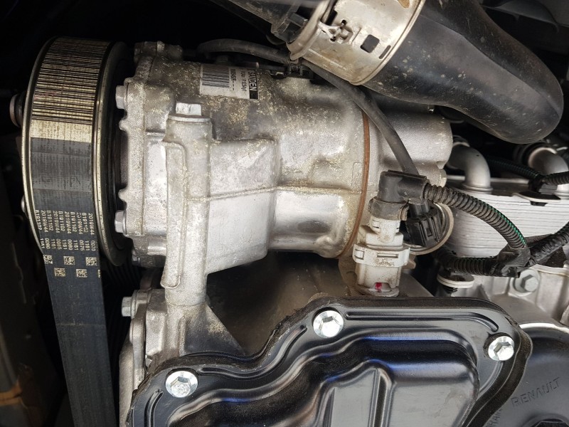 Recambio de compresor aire acondicionado para renault captur ii (hf_) tce 100 (hfmt) referencia OEM IAM 926004423R  