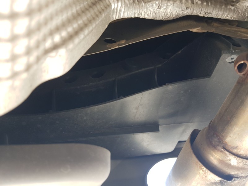 Recambio de refuerzo paragolpes trasero para renault captur ii (hf_) tce 100 (hfmt) referencia OEM IAM 850901592R  