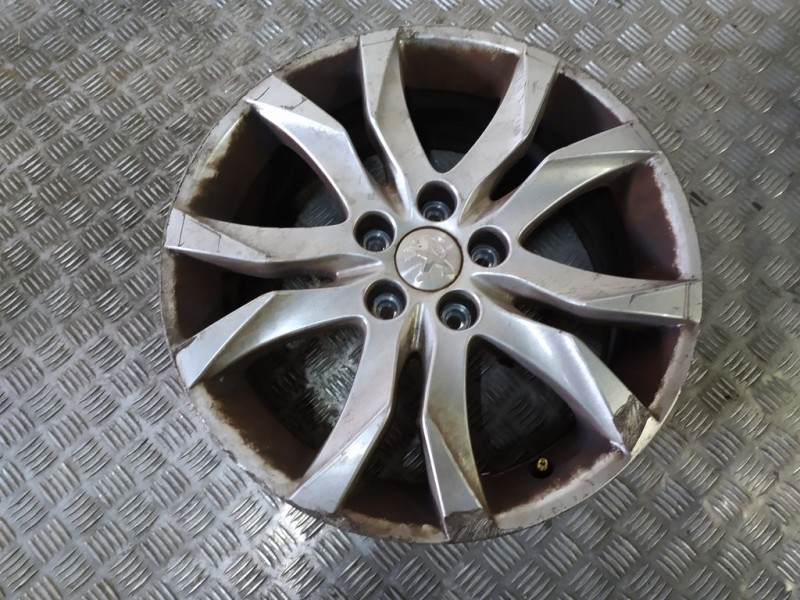 Recambio de juego llantas para peugeot 508 sw allure referencia OEM IAM  ALUMINIO 7X17 5 TORN ET 46