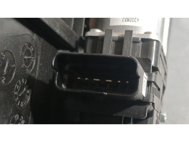 Recambio de elevalunas delantero izquierdo para kia niro i (de) 1.6 gdi hybrid referencia OEM IAM 82470G5110 ELECTRICO 6 PINS 