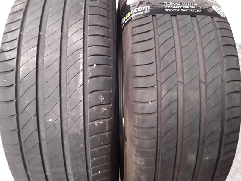 Recambio de neumatico pareja para neumaticos reutilizados - referencia OEM IAM 2355518100V MICHELIN 235/55/18/100V