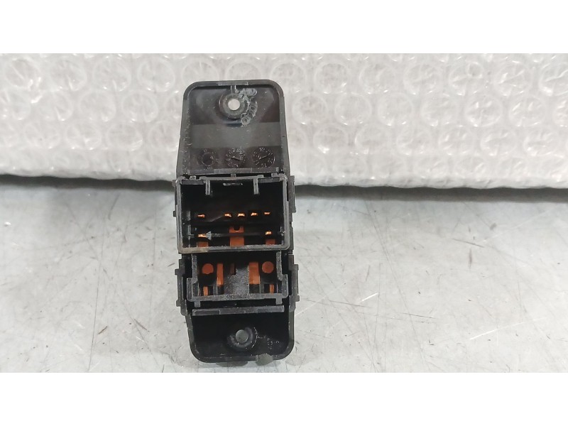 Recambio de mando elevalunas delantero derecho para kia niro i (de) 1.6 gdi hybrid referencia OEM IAM 93575G5400  