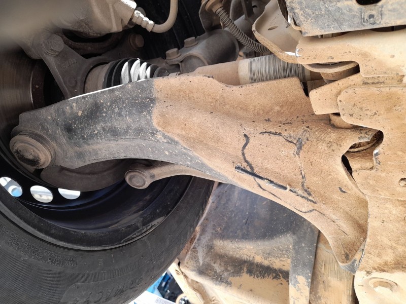 Recambio de brazo suspension inferior delantero derecho para renault zoe (bfm_) zoe (bfmc, bfmd) referencia OEM IAM 545046162R  