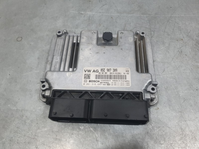 Recambio de centralita motor uce para seat leon st (5f8) 1.5 tsi referencia OEM IAM 05E907309 0261S16449 BOSCH
