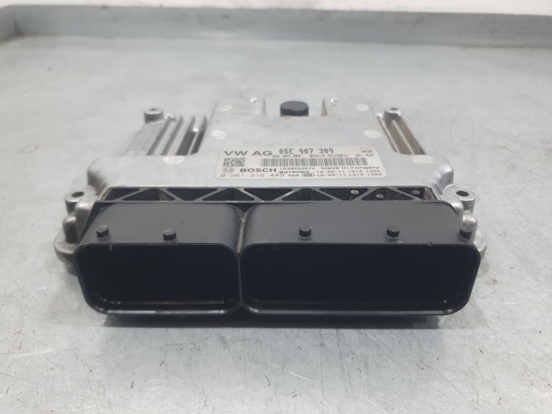 Recambio de centralita motor uce para seat leon st (5f8) 1.5 tsi referencia OEM IAM 05E907309 0261S16449 BOSCH