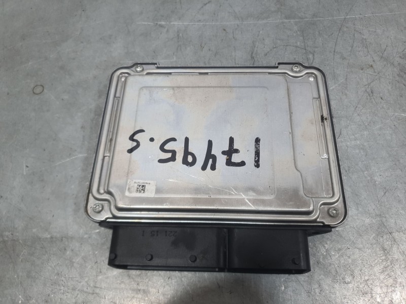 Recambio de centralita motor uce para seat leon st (5f8) 1.5 tsi referencia OEM IAM 05E907309 0261S16449 BOSCH