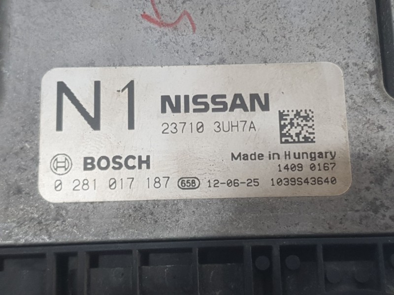 Recambio de centralita motor uce para nissan x-trail ii (t31) 2.0 dci 4x4 referencia OEM IAM 237103UH7A 0281017187 BOSCH