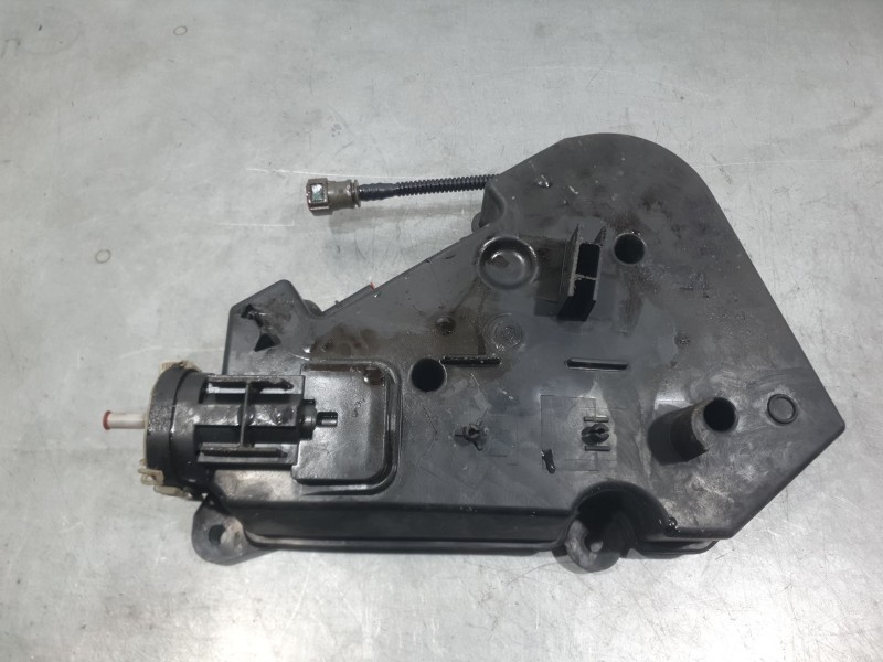 Recambio de deposito aditivo para peugeot 3008 ii suv (mc_, mr_, mj_, m4_) 2.0 bluehdi 150 (mjahxh, mjahxv, mjahxg, mjahsh, mjah