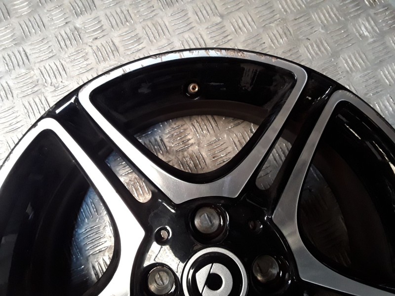 Recambio de llanta aluminio para smart forfour hatchback (453) electric drive / eq (453.091) referencia OEM IAM 6.5X16 4 TORN ET