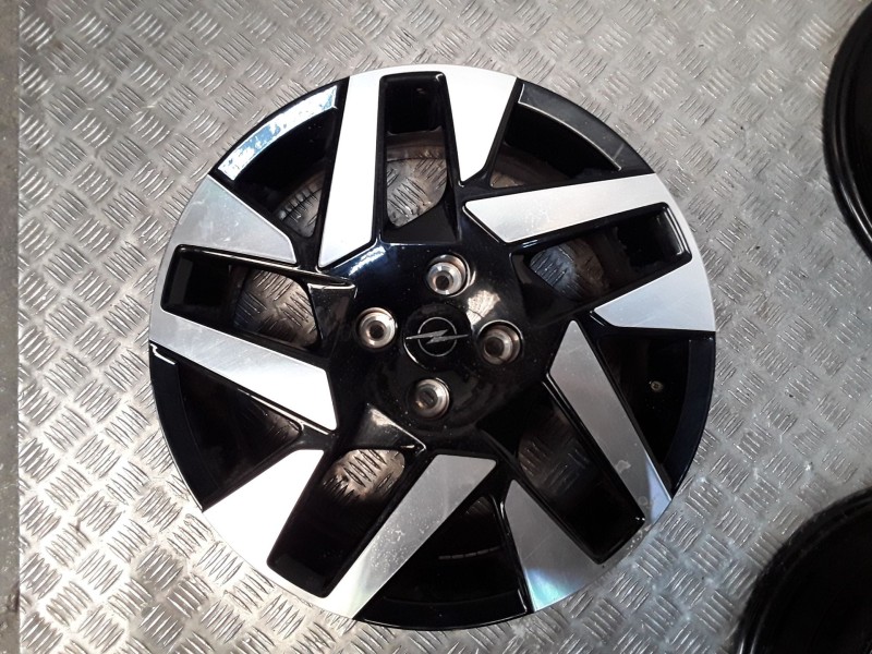 Recambio de juego llantas aluminio para opel mokka 1.2 (76) referencia OEM IAM 6.5X17 4 TORN ET32 ROZADAS ALUMINIO