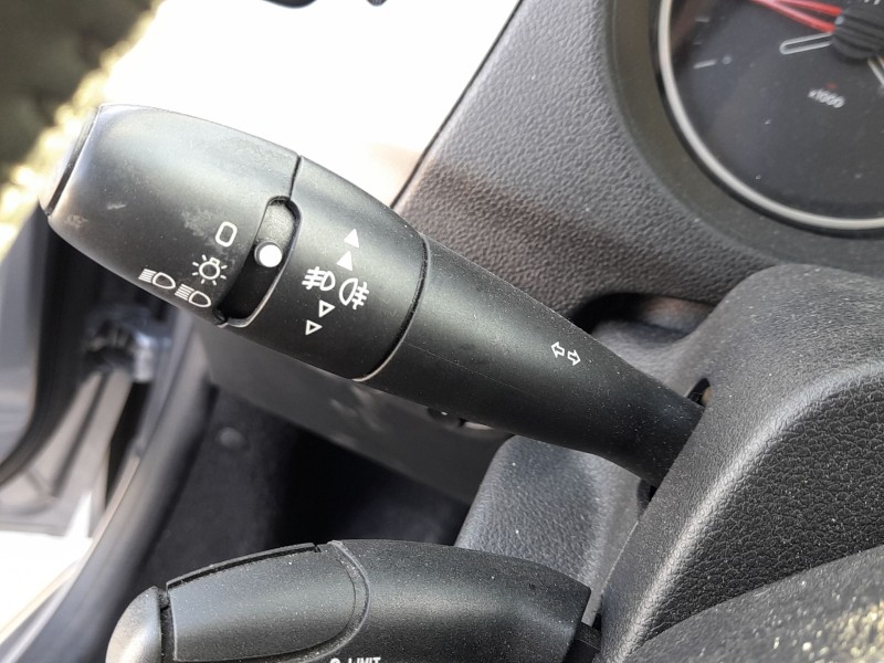 Recambio de mando luces y limpia para citroën c-elysee (dd_) 1.5 bluehdi 100 referencia OEM IAM 98042440XT  