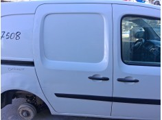 PUERTA LATERAL CORREDERA DERECHA 821000925R TOCADA 