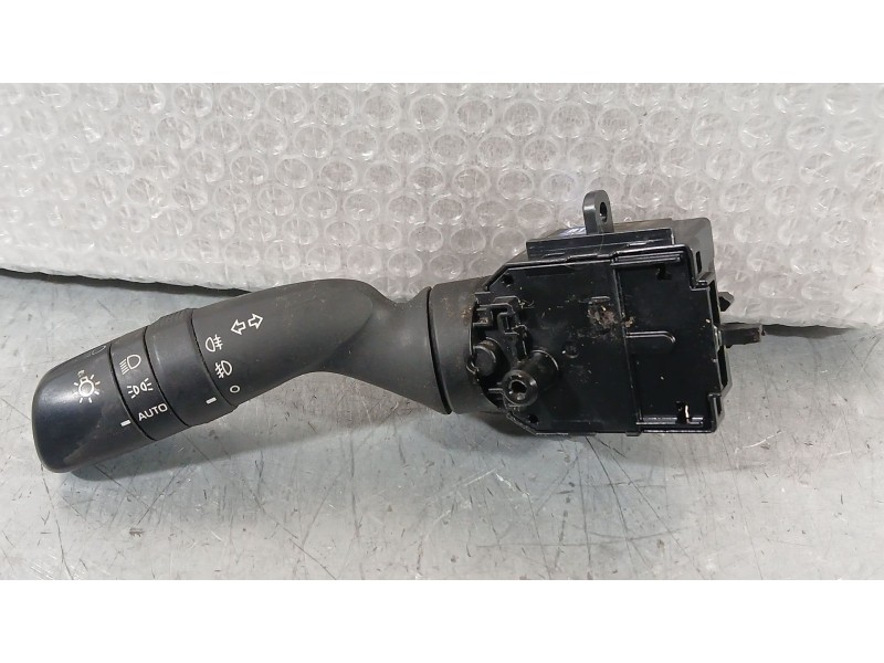 Recambio de mando luces para toyota corolla ranchera familiar (_e21_) 1.8 hybrid (zwe211) referencia OEM IAM   