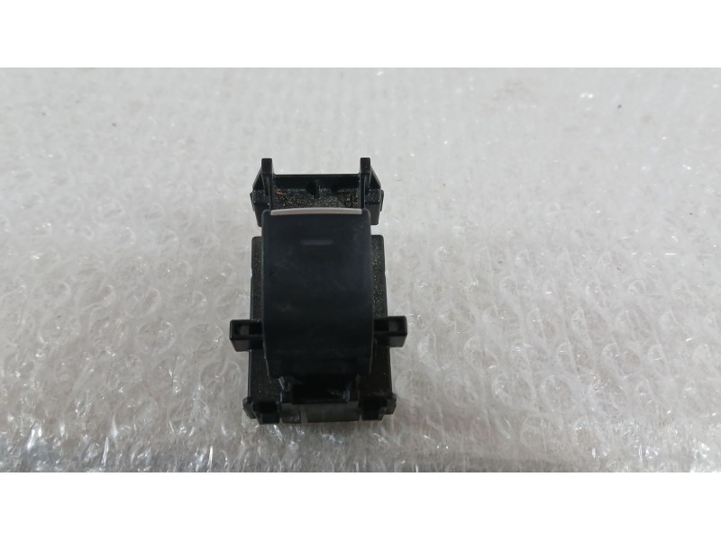 Recambio de mando elevalunas trasero izquierdo para toyota corolla ranchera familiar (_e21_) 1.8 hybrid (zwe211) referencia OEM 