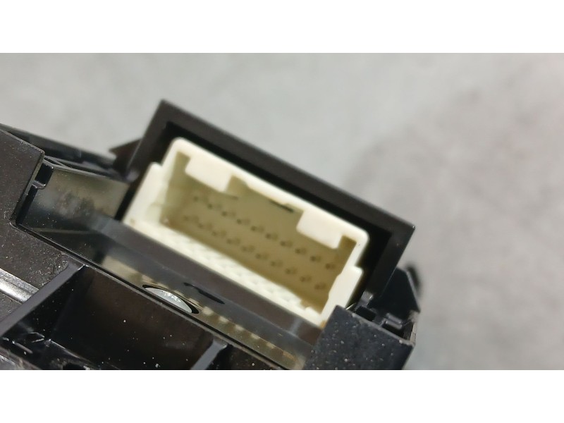 Recambio de mando elevalunas delantero izquierdo para toyota corolla ranchera familiar (_e21_) 1.8 hybrid (zwe211) referencia OE