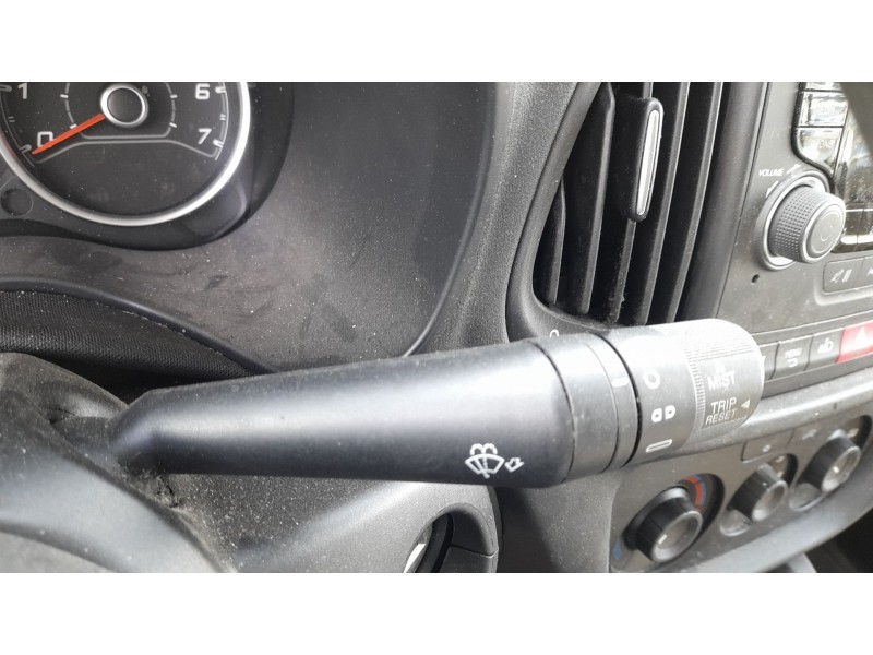 Recambio de mando luces y limpia para fiat doblo cargo (263_) 1.3 d multijet (263wxu1a) referencia OEM IAM 735707942  