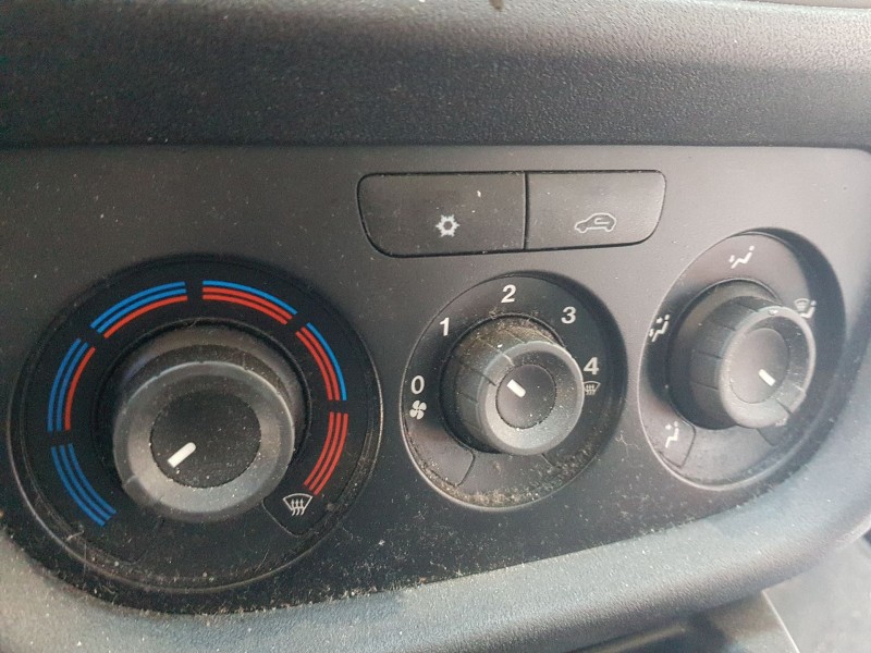 Recambio de mando calefaccion / aire acondicionado para fiat doblo cargo (263_) 1.3 d multijet (263wxu1a) referencia OEM IAM 735