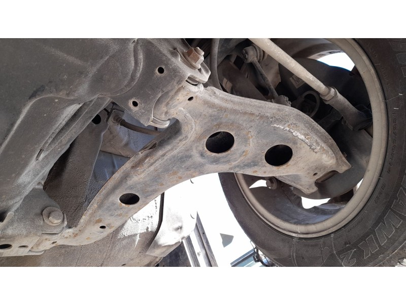 Recambio de brazo suspension inferior delantero izquierdo para mazda mx-5 ii (nb) 1.6 16v (nb6c) referencia OEM IAM N06634360  