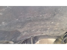 PLASTICO PASE RUEDA DEL. DCH. 52121703 