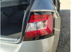 Recambio de piloto trasero derecho para skoda fabia ambition referencia OEM IAM 6V6945112  