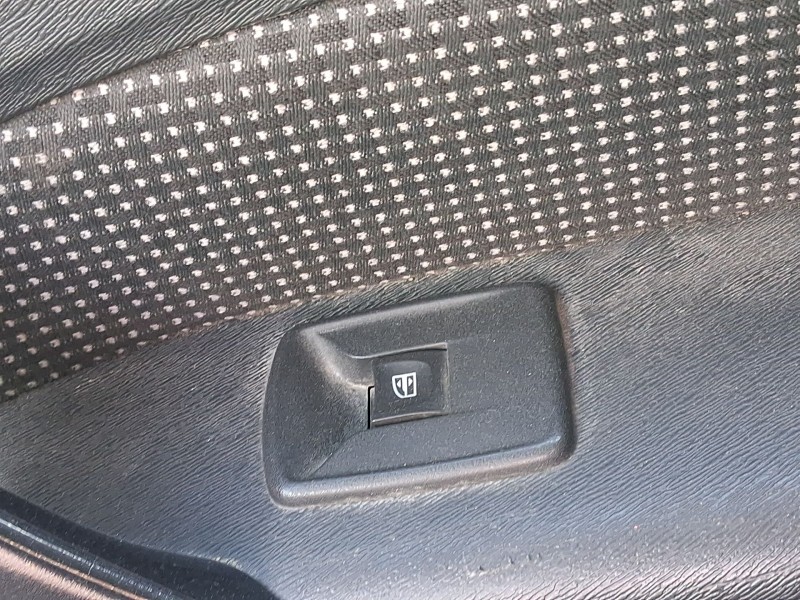 Recambio de mando elevalunas delantero derecho para mercedes-benz citan monospace (w415) 111 cdi (415.703, 415.705) referencia O