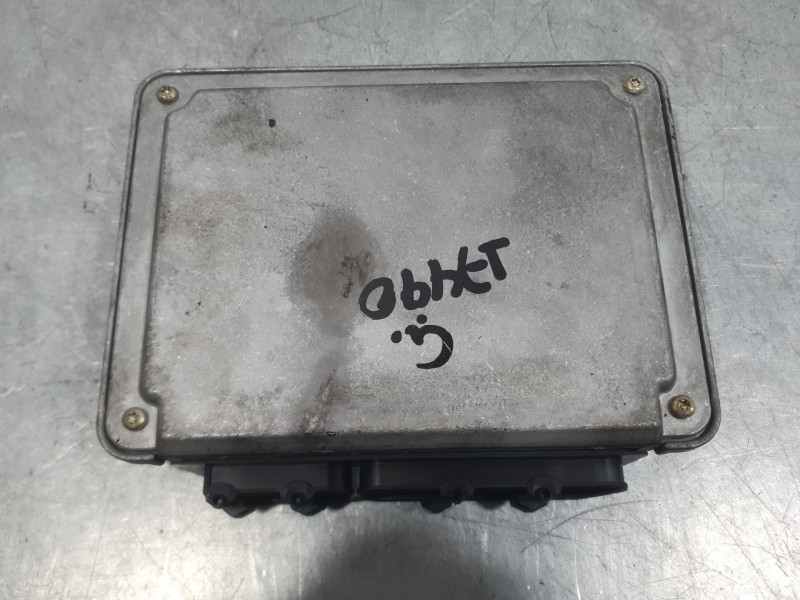 Recambio de centralita motor uce para volkswagen passat b5 (3b2) 1.9 tdi referencia OEM IAM 038906018P 0281001720 BOSCH