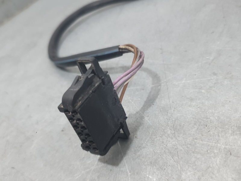 Recambio de retrovisor derecho para volkswagen passat b5 (3b2) 1.9 tdi referencia OEM IAM 3B0857934 ROZADO 