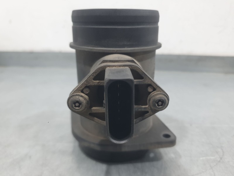Recambio de caudalimetro para volkswagen passat b5 (3b2) 1.9 tdi referencia OEM IAM 028906461 0281002216 BOSCH