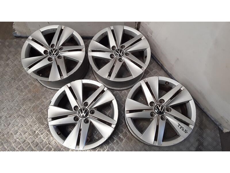 Recambio de juego llantas aluminio para volkswagen golf viii (cd1, da1) 1.0 tsi referencia OEM IAM 7X16 5 TORN ET48 ALUMINIO ROZ