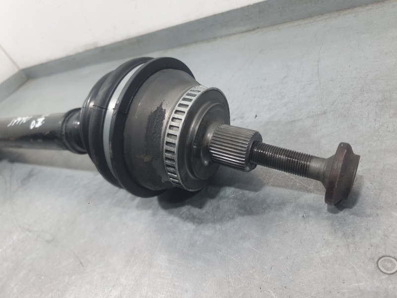 Recambio de transmision delantera izquierda para volkswagen passat b5 (3b2) 1.9 tdi referencia OEM IAM 8D0407272AJ 8D0407451LV 