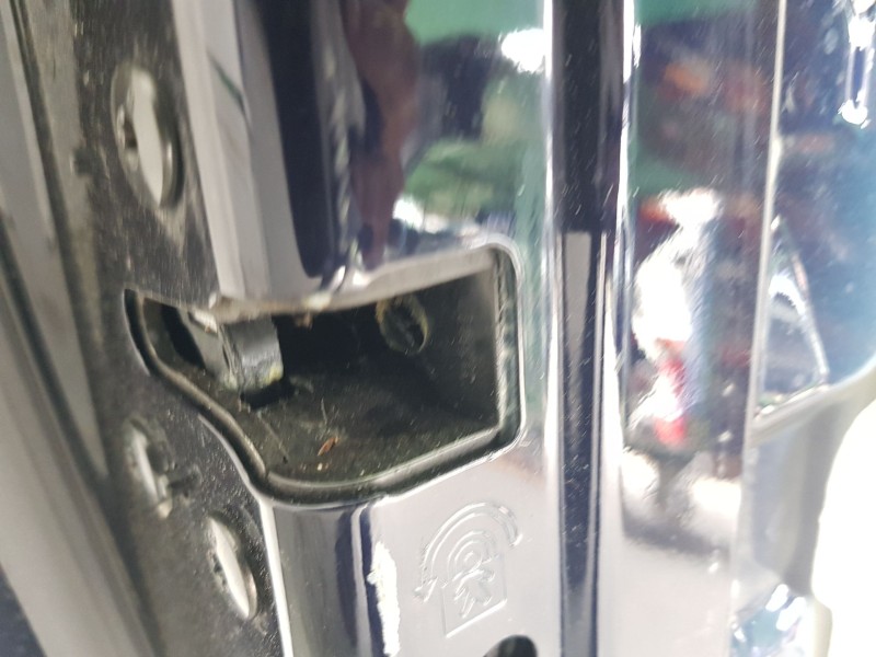 Recambio de cerradura puerta trasera izquierda para peugeot 308 sw ii (lc_, lj_, lr_, lx_, l4_) 1.2 thp 130 referencia OEM IAM 9